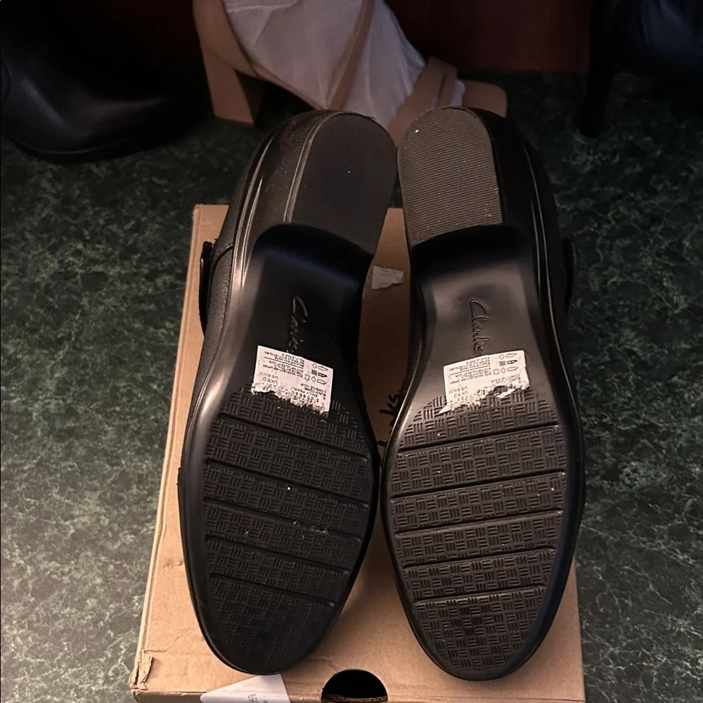 Clarks Black Leather Heels - Picture 5 of 5